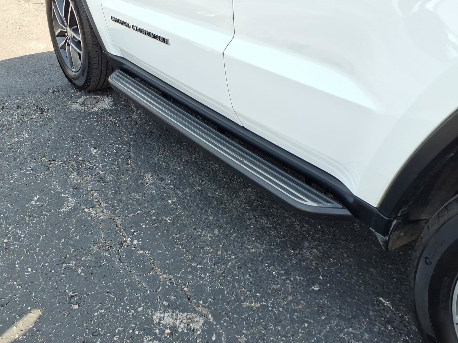 Used 2018 Jeep Grand Cherokee Limited RWD image 8
