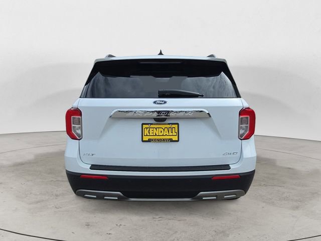 Certified 2023 Ford Explorer XLT image 3
