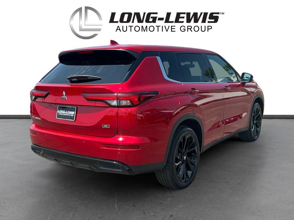Used 2024 Mitsubishi Outlander SE Black Edition FWD image 7
