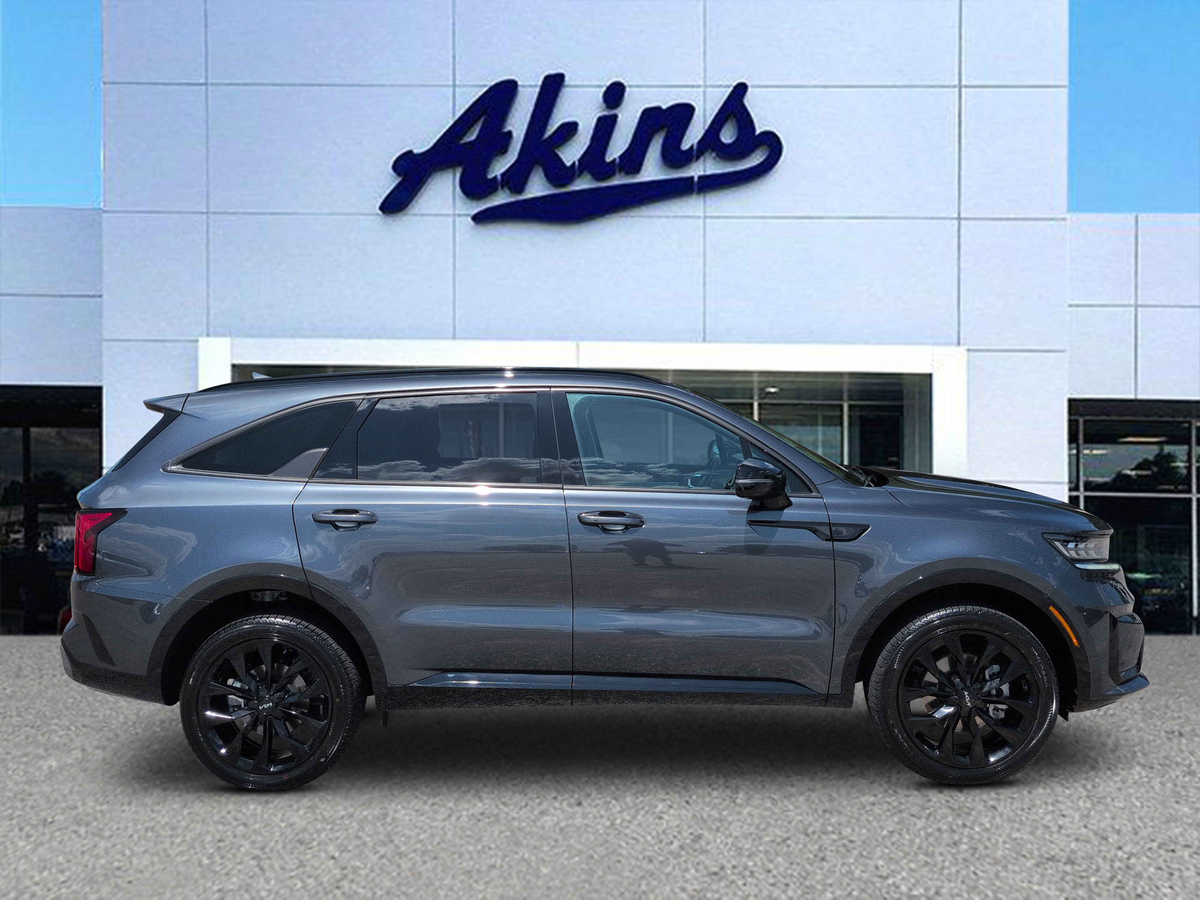 Used 2023 Kia Sorento SX