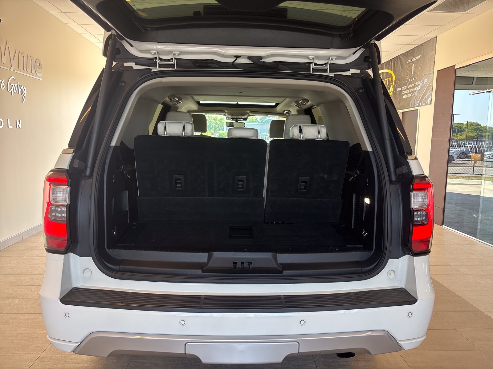 Certified 2021 Ford Expedition Platinum AWD/4WD image 10
