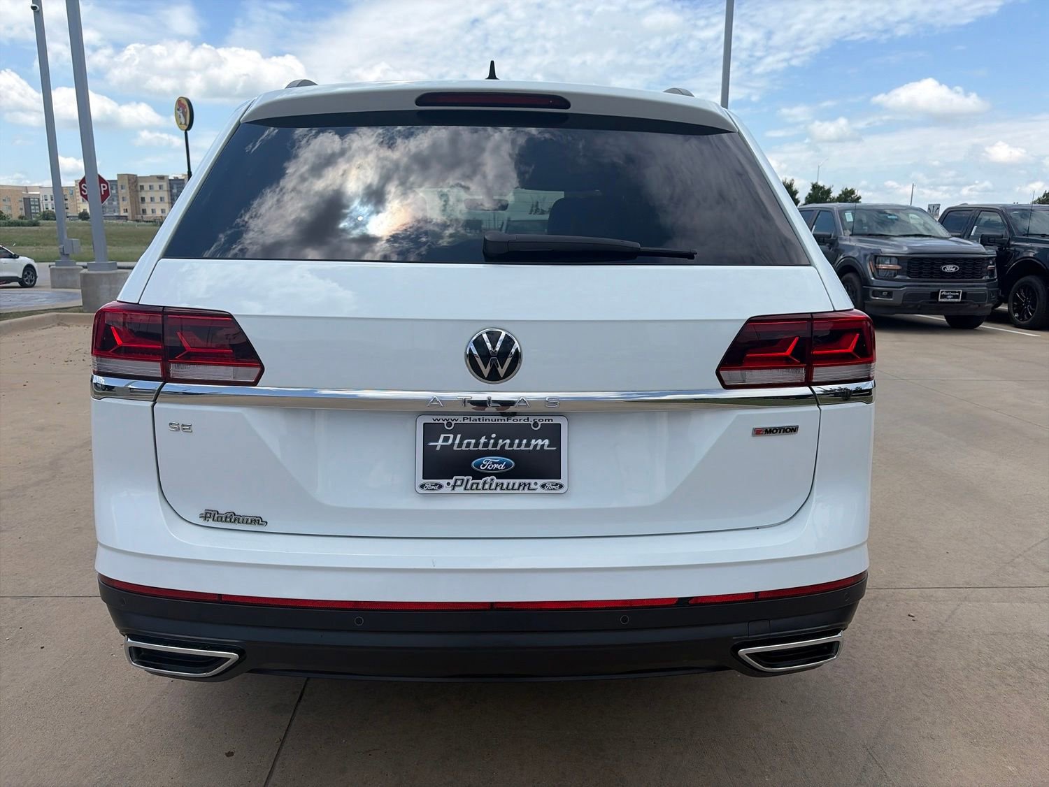 Used 2022 Volkswagen Atlas SE AWD/4WD image 4