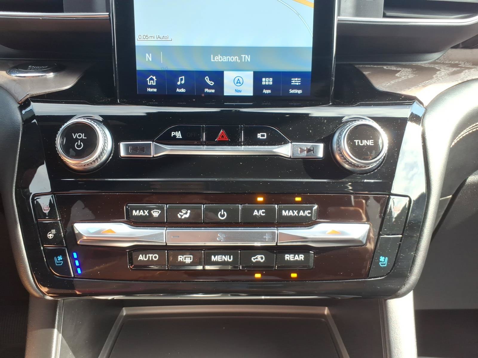Certified 2023 Ford Explorer Platinum w/ Technology Package AWD/4WD image 22