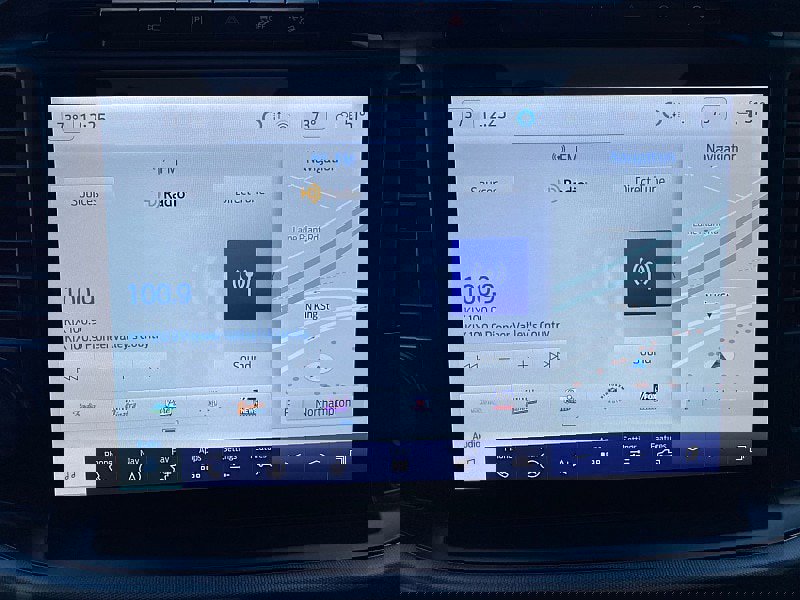 Certified 2022 Ford F150 Platinum w/ Equipment Group 701A High image 39