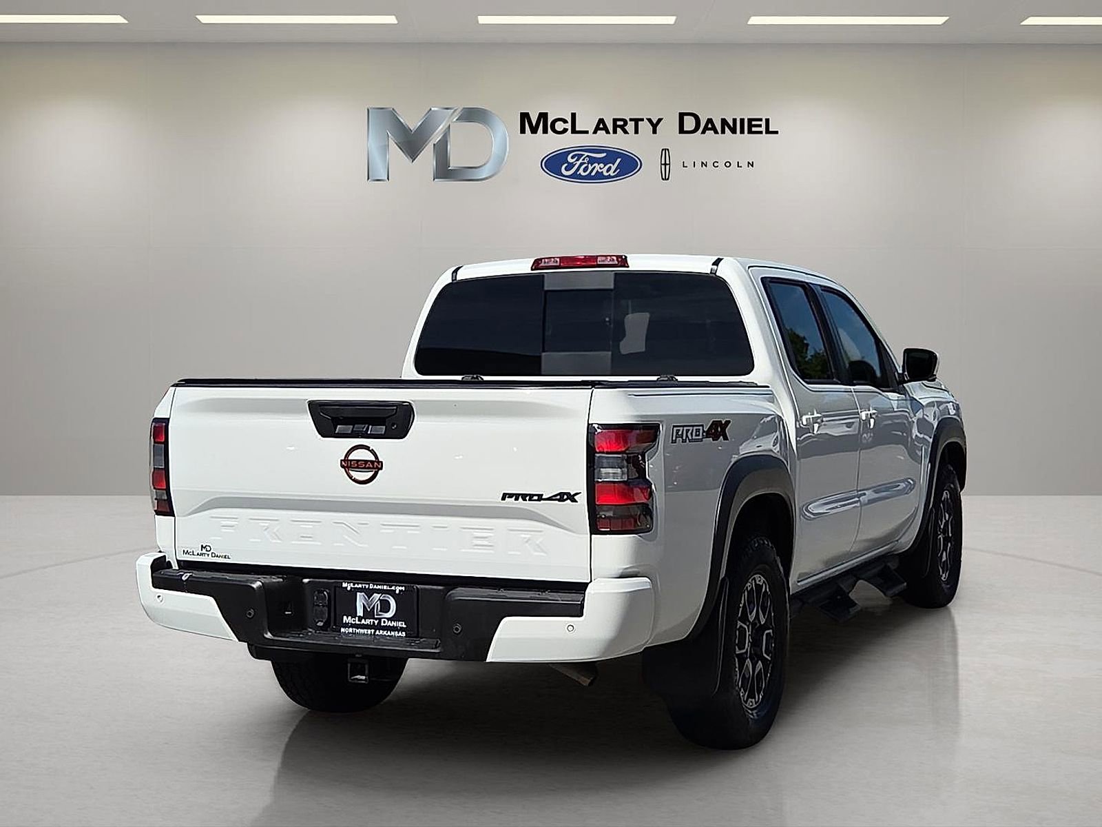 Used 2024 Nissan Frontier PRO-4X w/ Pro Premium Package AWD/4WD image 5