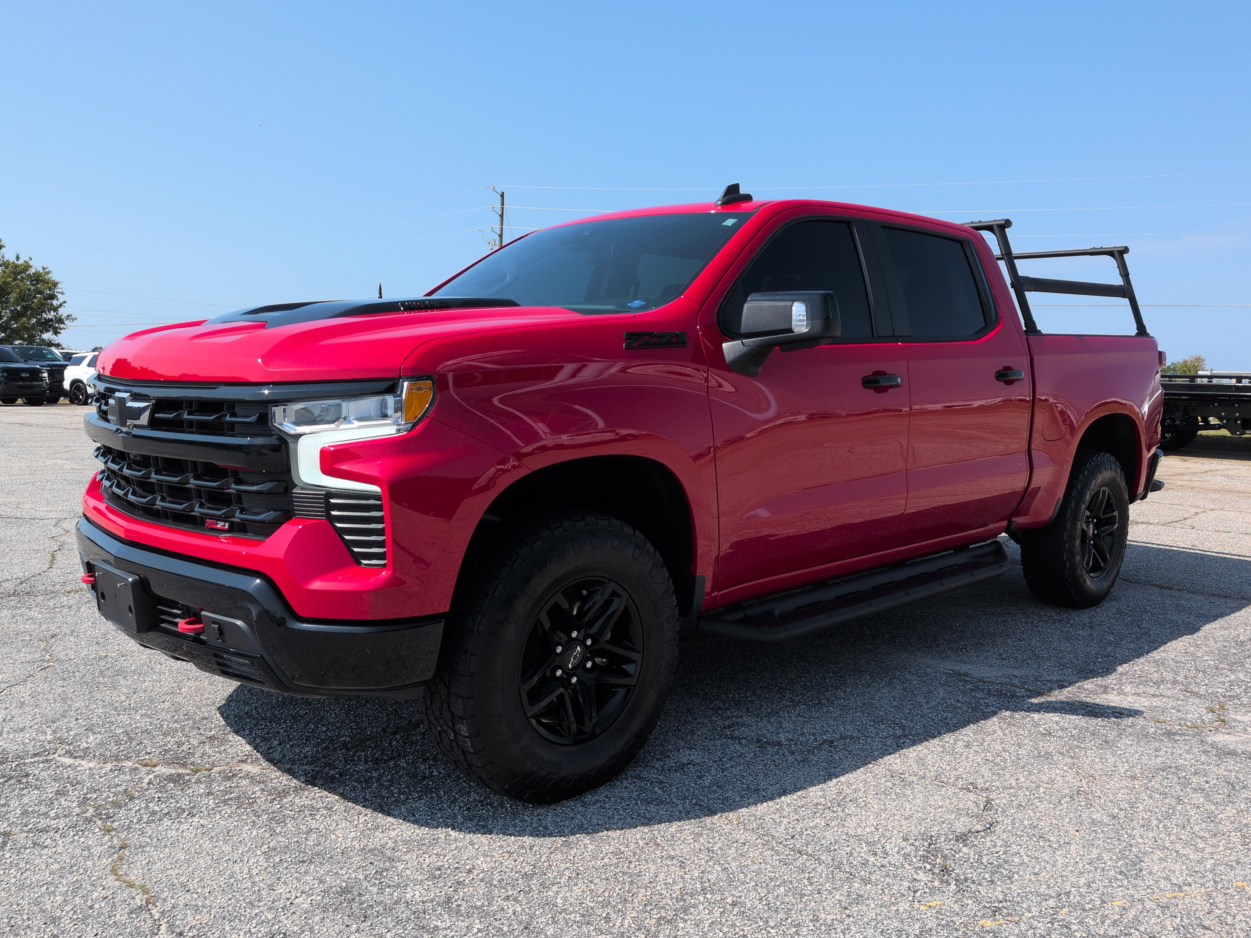 Used 2022 Chevrolet Silverado 1500 LT Trail Boss w/ LT Trail Boss Premium Package AWD/4WD image 6