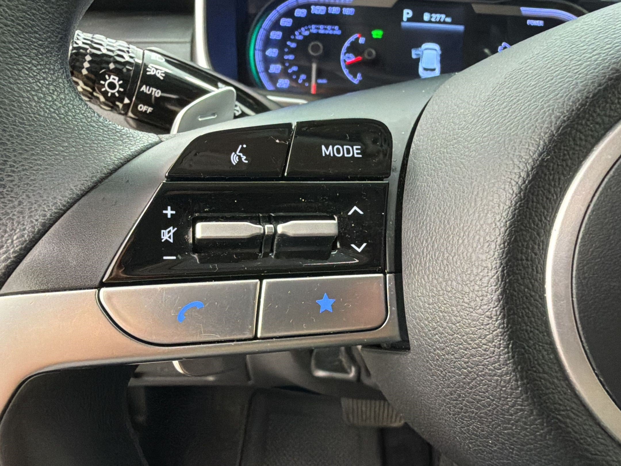 Used 2022 Hyundai Tucson Blue AWD/4WD image 17