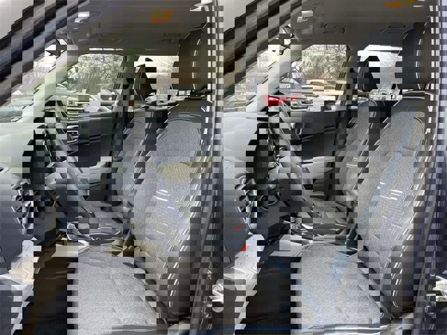 Used 2022 Hyundai Venue Limited image 18