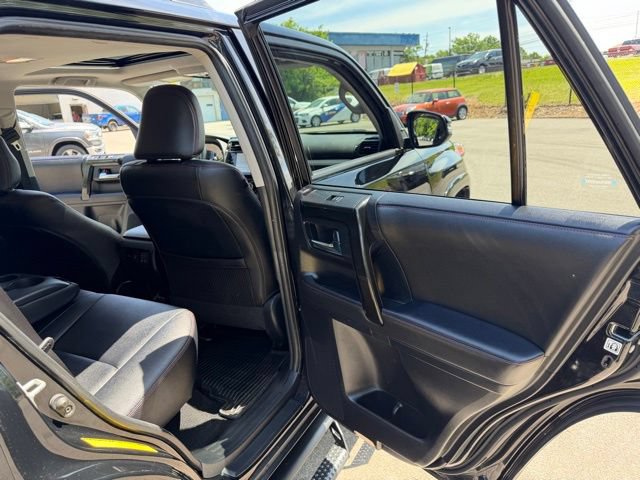 Used 2023 Toyota 4Runner TRD Off-Road Premium w/ Off Road Premium Plus Package AWD/4WD image 30