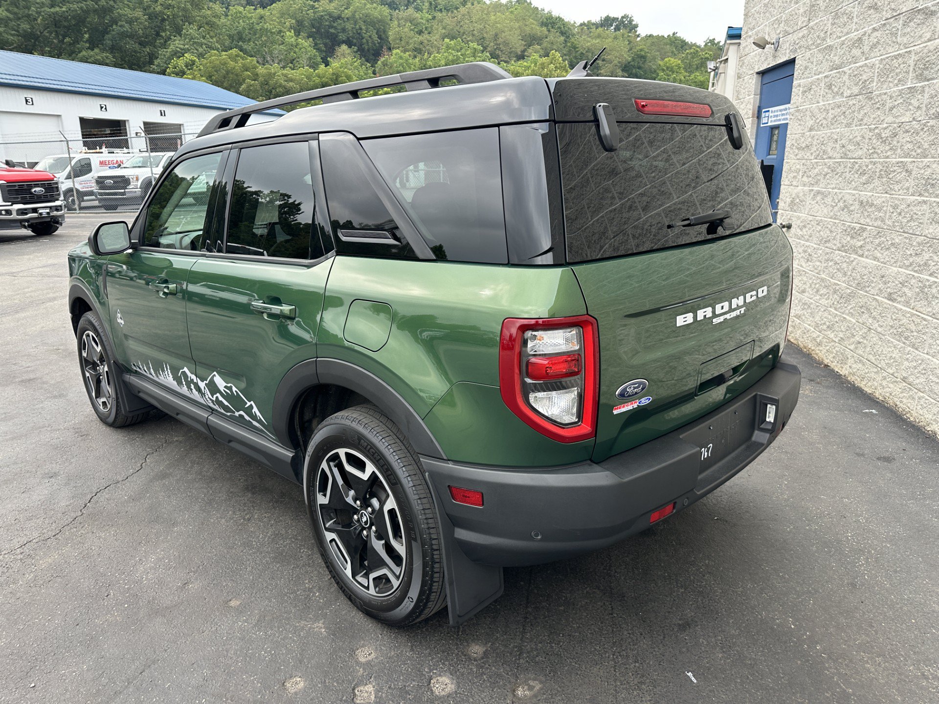 Certified 2024 Ford Bronco Sport Outer Banks AWD/4WD image 5
