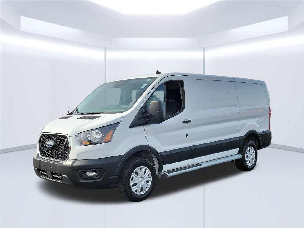 Certified 2025 Ford Transit 250 Low Roof w/ Exterior Upgrade Package RWD image 9