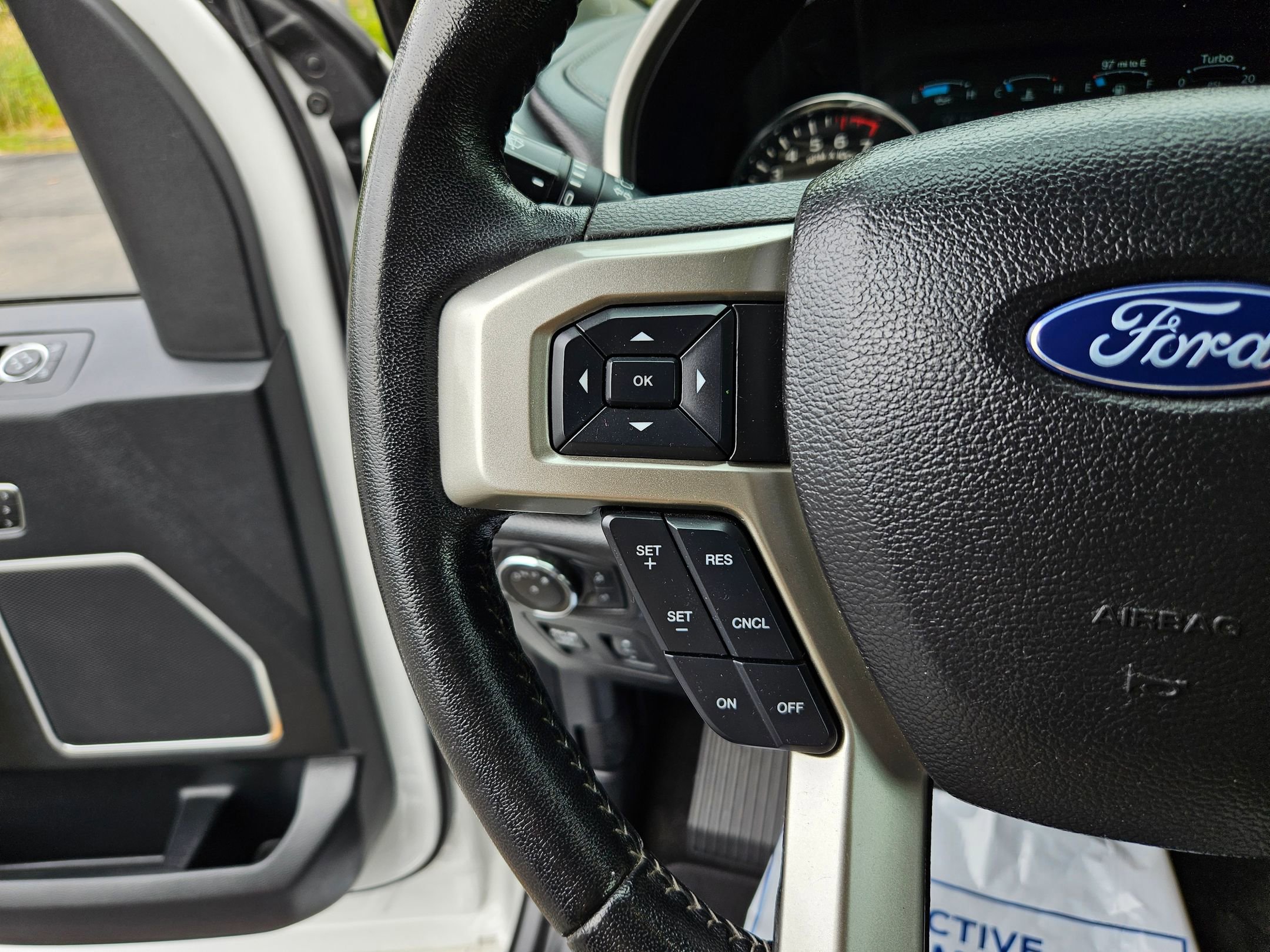 Certified 2020 Ford F150 Lariat w/ Equipment Group 501A Mid image 10