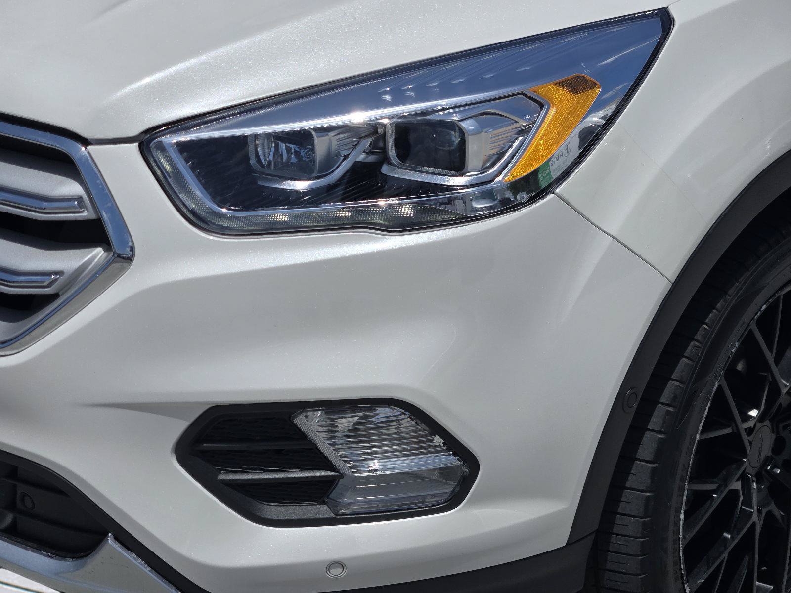 Certified 2019 Ford Escape Titanium w/ U9j03 - Titanium Tow Package AWD/4WD image 10