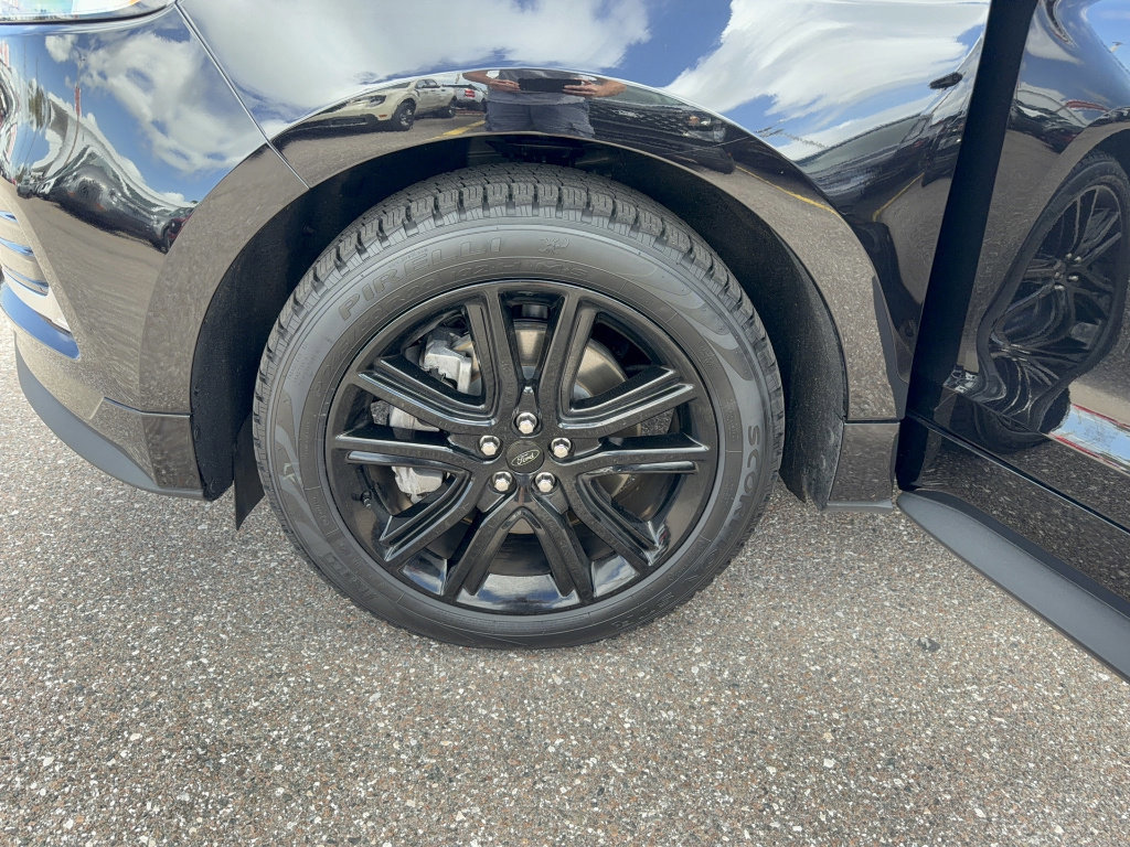 Certified 2024 Ford Edge ST-Line image 32