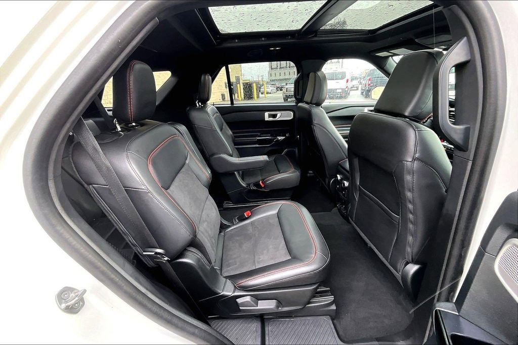 Certified 2022 Ford Explorer ST-Line w/ Class IV Trailer Tow Package AWD/4WD image 26