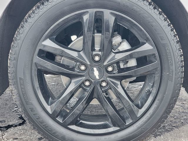 Used 2020 Chevrolet Equinox LT w/ Sport Edition image 16