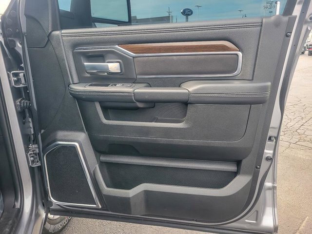 Used 2024 RAM 2500 Laramie AWD/4WD image 27