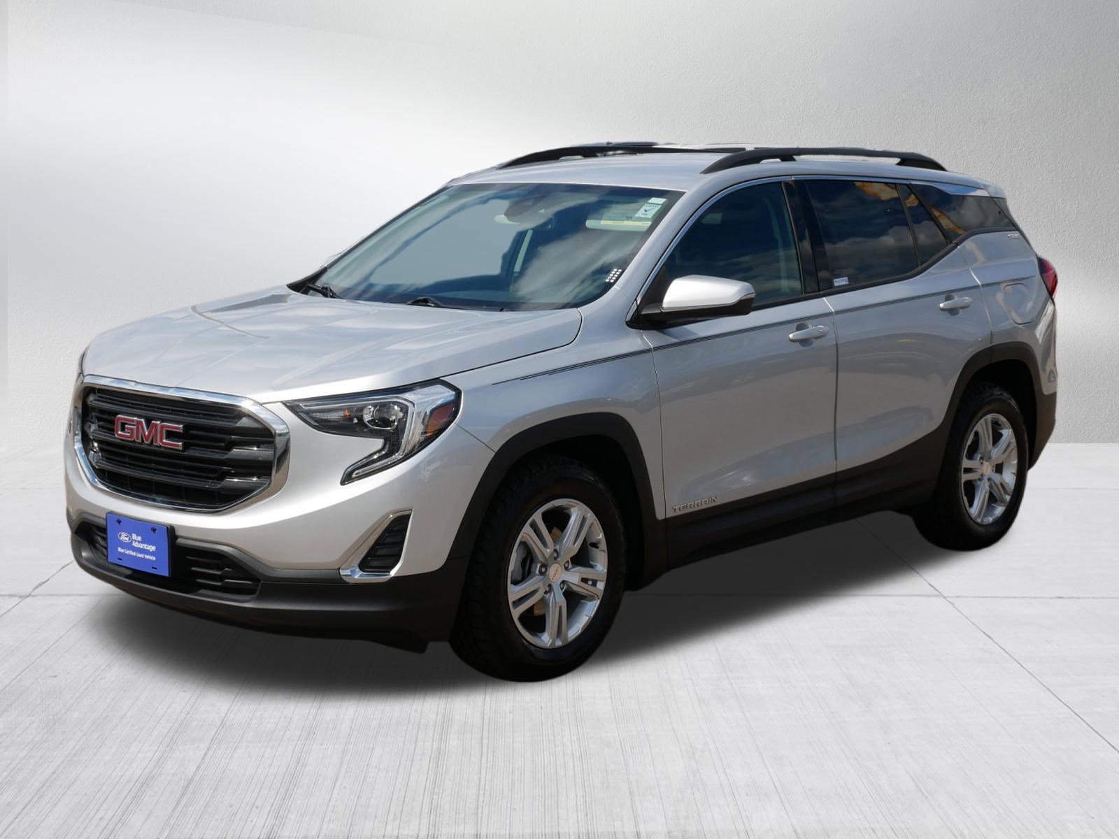 Used 2020 GMC Terrain SLE w/ Driver Convenience Package FWD image 3