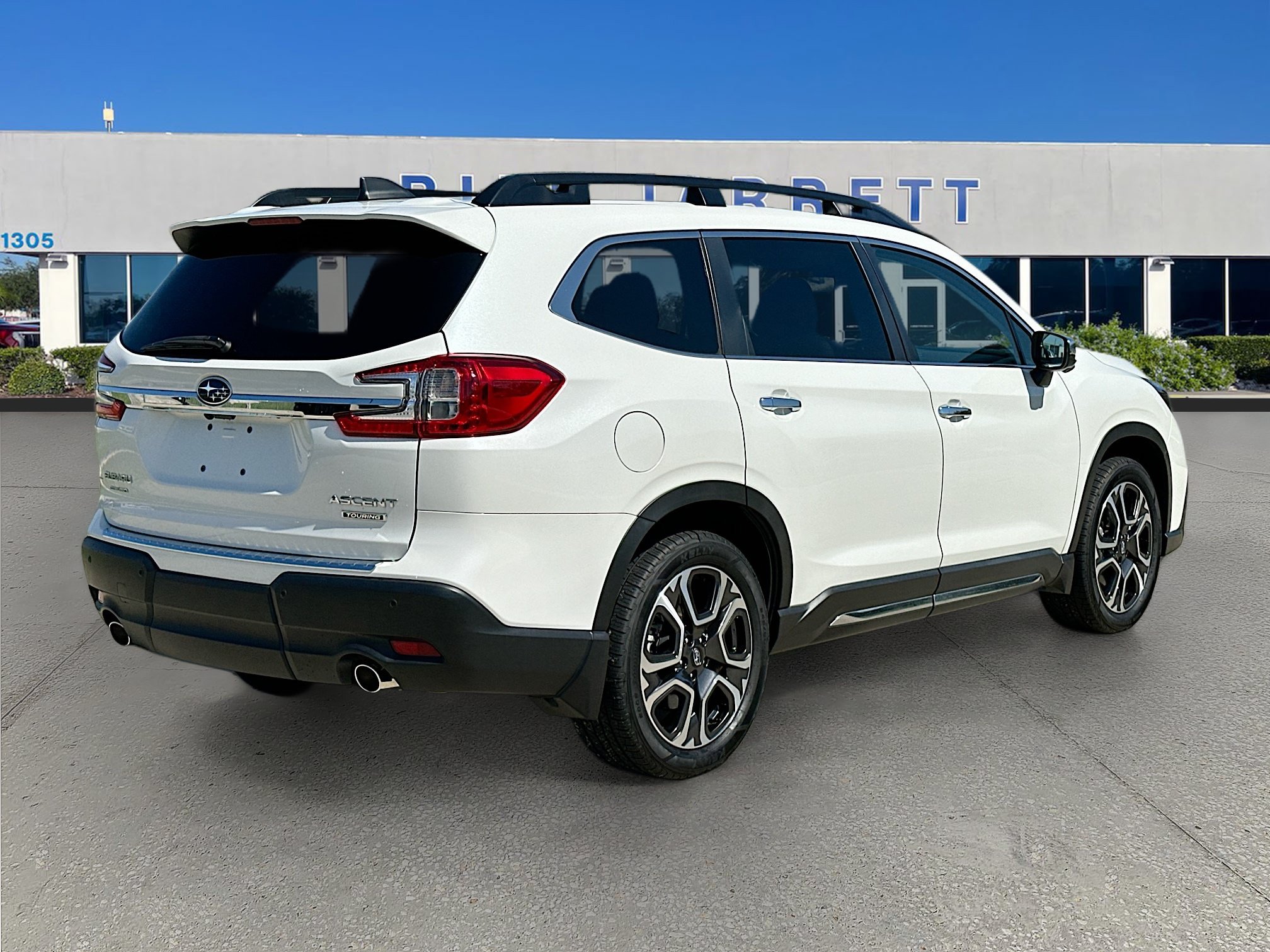 Used 2023 Subaru Ascent Touring AWD/4WD image 7