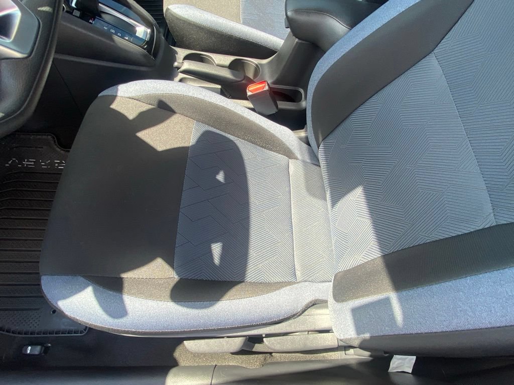 Used 2025 Nissan Versa SV w/ Trunk Package FWD image 21
