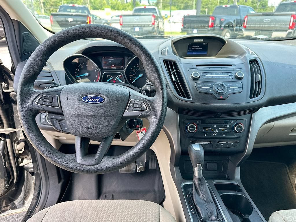 Certified 2017 Ford Escape SE FWD image 19