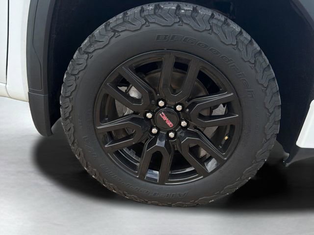 Used 2020 GMC Sierra 1500 Elevation w/ Elevation Value Package AWD/4WD image 9