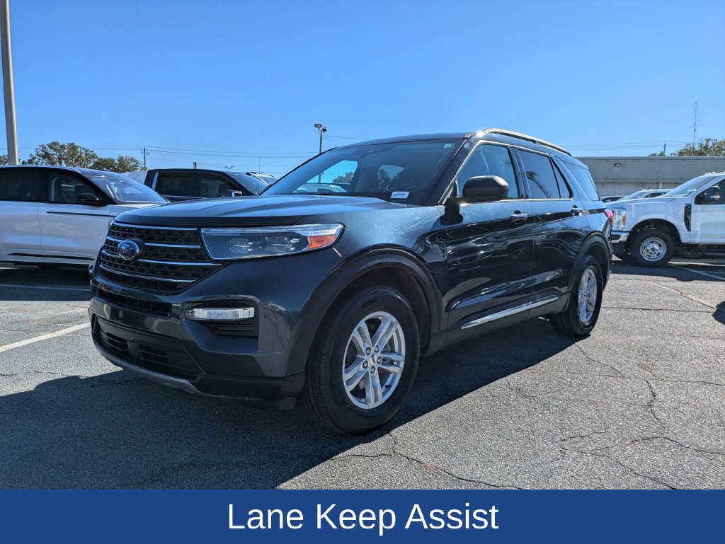 Certified 2022 Ford Explorer XLT w/ Equipment Group 202A RWD image 9