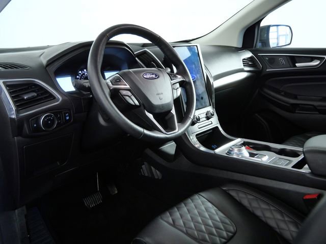 Certified 2024 Ford Edge Titanium w/ Equipment Group 301A AWD/4WD image 15