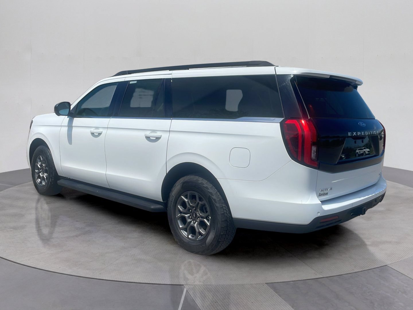 Certified 2025 Ford Expedition Max Active AWD/4WD image 3
