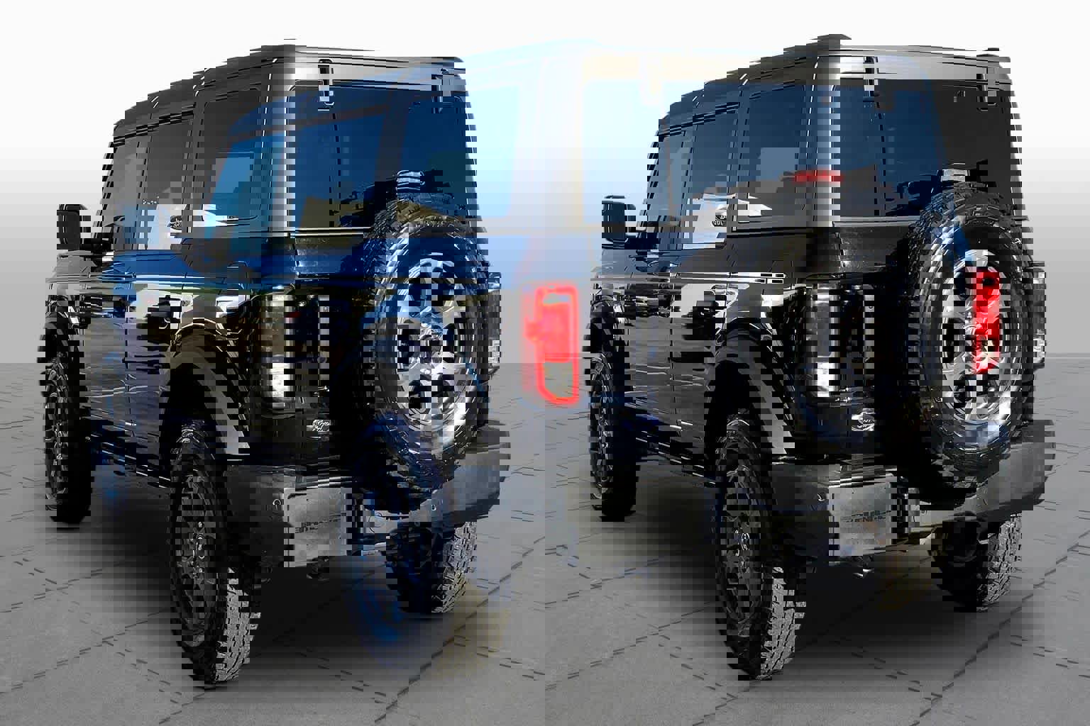 Certified 2025 Ford Bronco Big Bend image 2