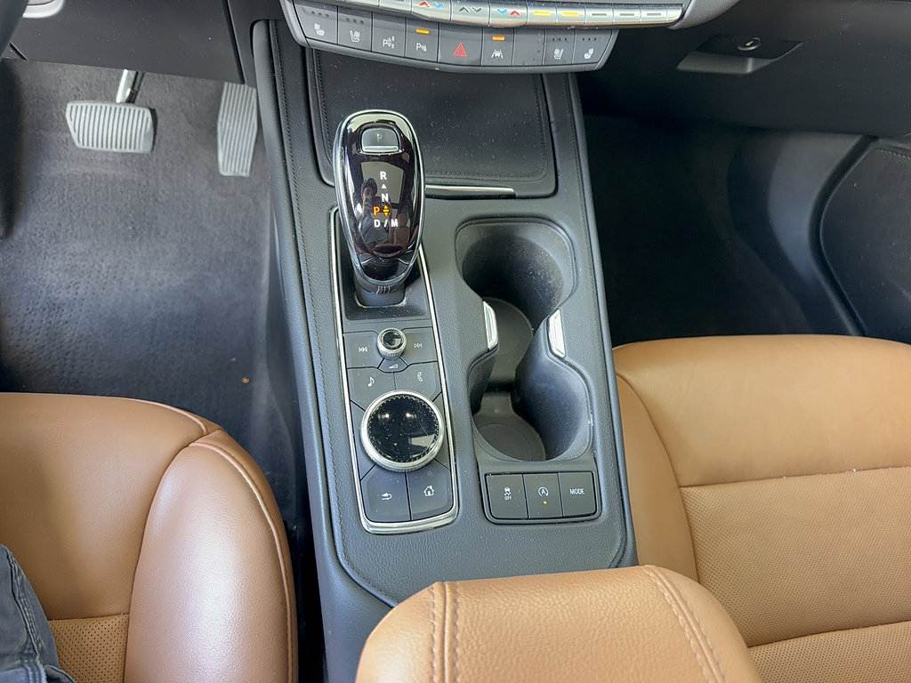 Used 2023 Cadillac XT4 Premium Luxury w/ Technology Package FWD image 20
