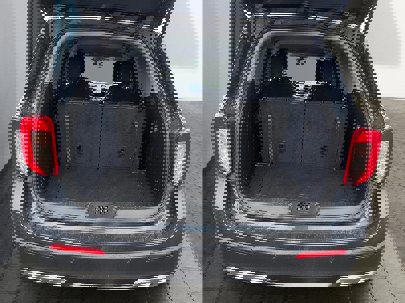 Certified 2023 Ford Explorer XLT w/ Equipment Group 202A image 25