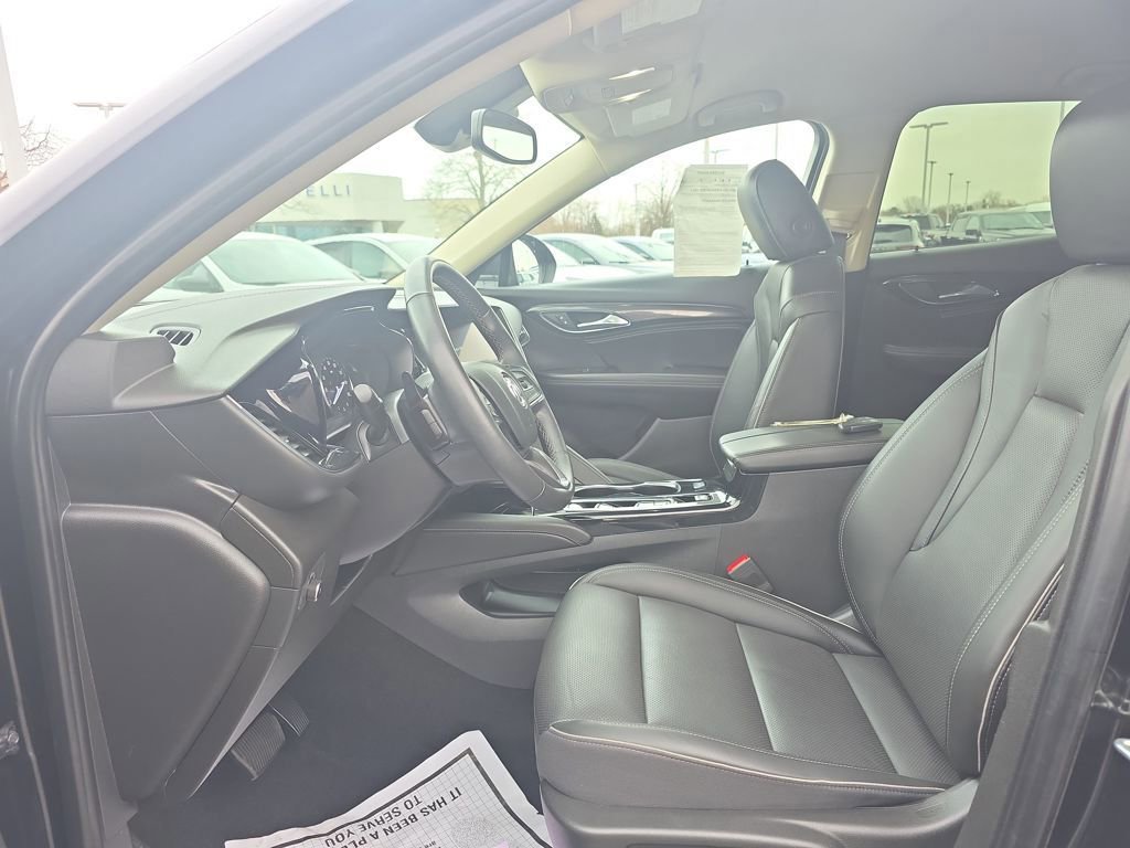 Used 2023 Buick Envision Essence AWD/4WD image 16