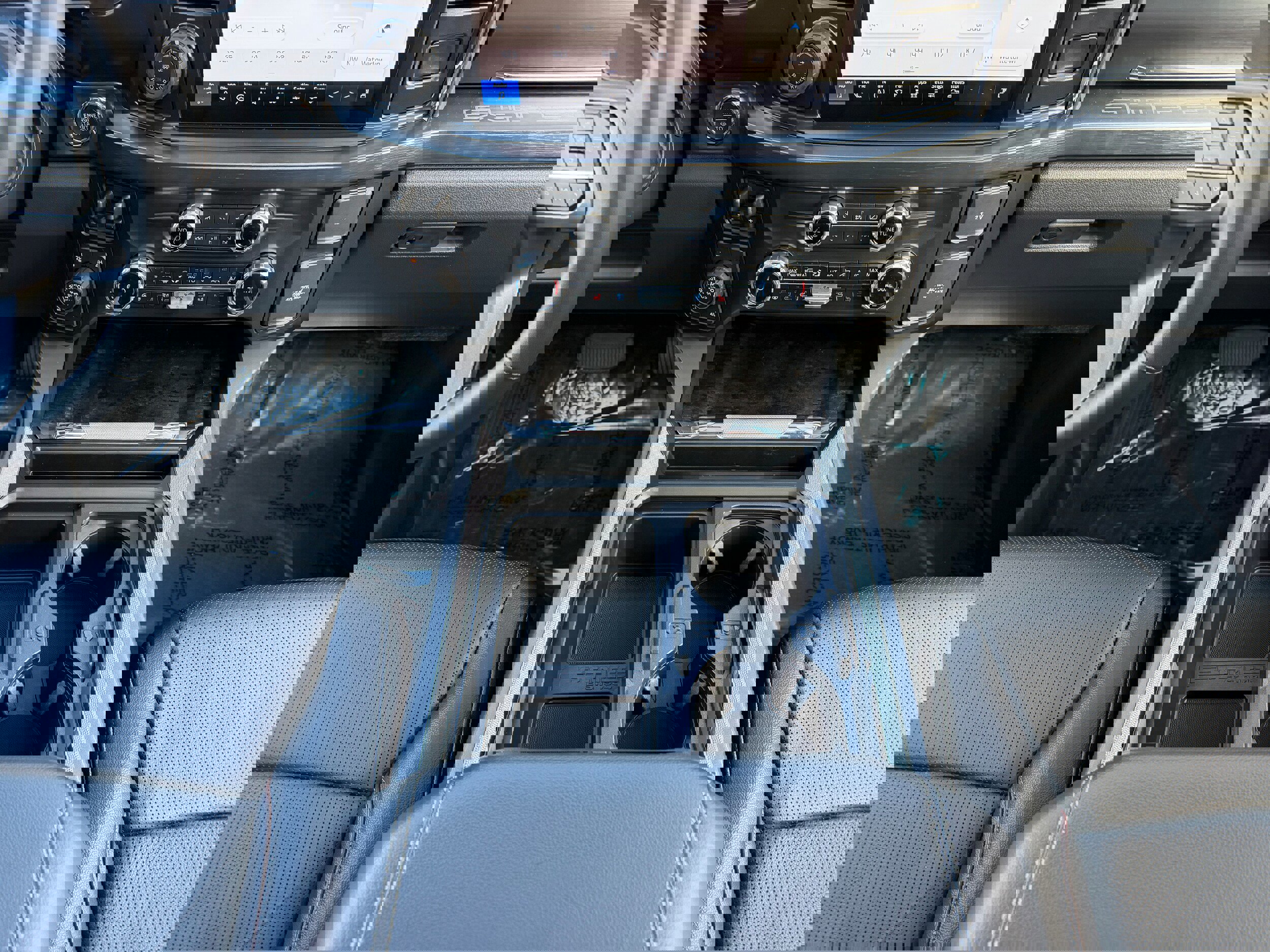 Certified 2024 Ford F350 Lariat w/ Lariat Ultimate Package image 36