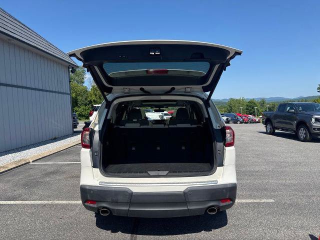 Used 2020 Subaru Ascent Premium w/ Sport Package AWD/4WD image 27
