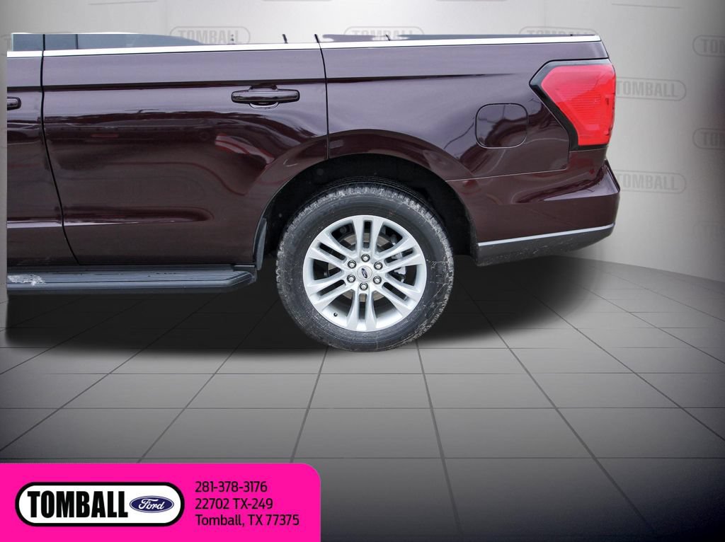 Certified 2024 Ford Expedition XLT RWD image 30