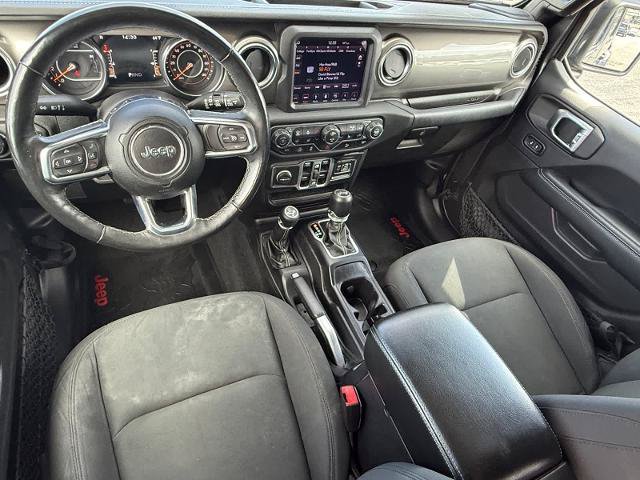 Used 2018 Jeep Wrangler Unlimited Sahara AWD/4WD image 12