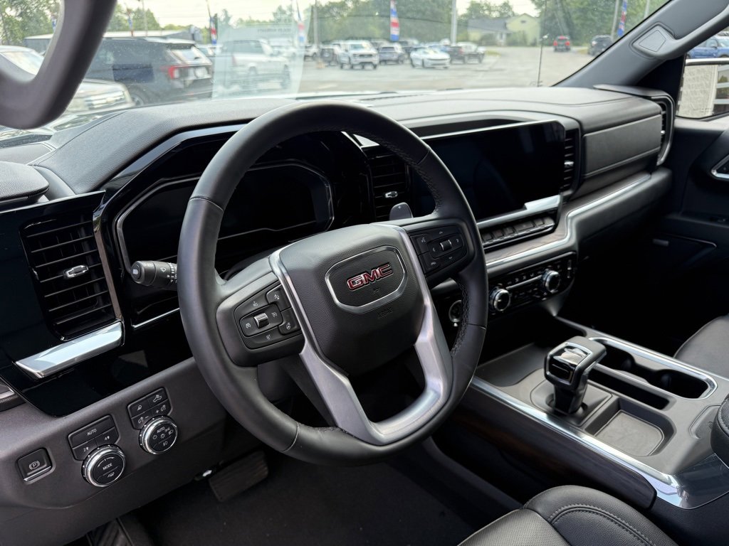 Used 2023 GMC Sierra 1500 SLT w/ SLT Convenience Package image 5