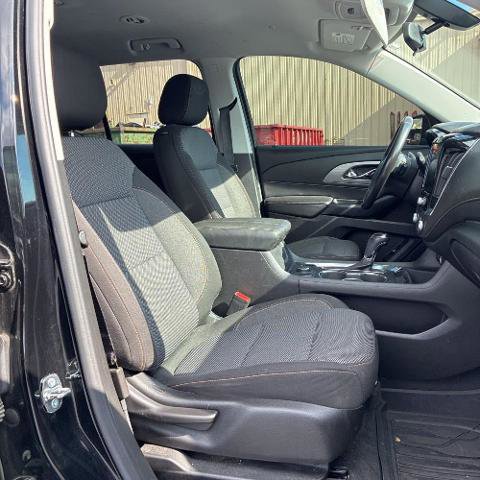 Used 2018 Chevrolet Traverse LT w/ LPO, Floor Liner Package image 23