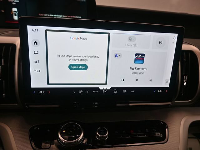 Certified 2025 Ford Expedition Active AWD/4WD image 13