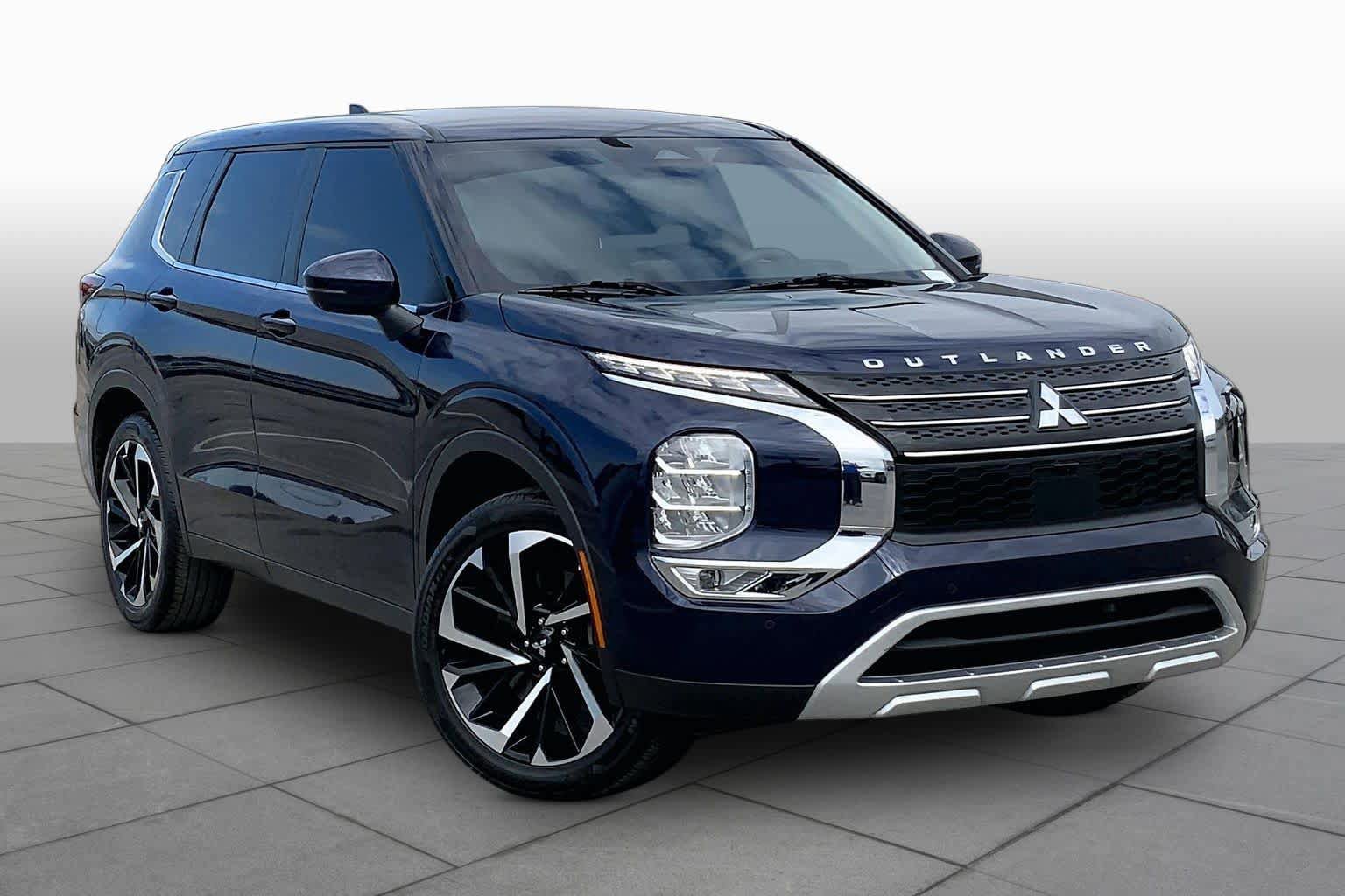 Used 2024 Mitsubishi Outlander SE FWD image 3