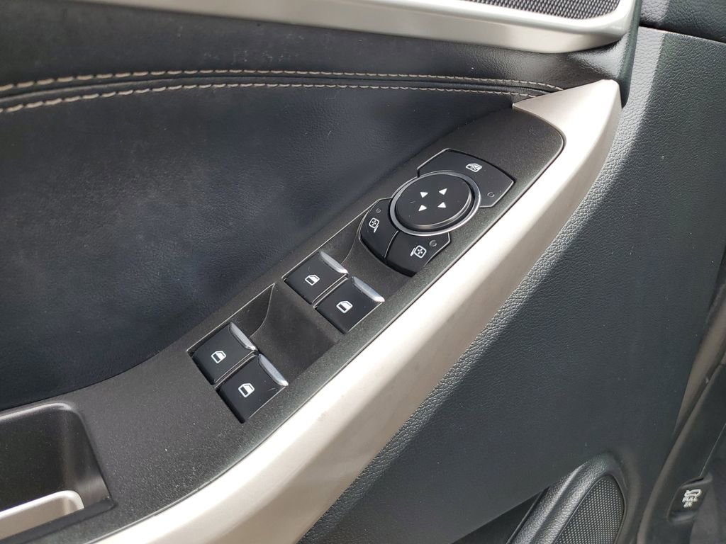 Certified 2023 Ford Explorer XLT w/ Equipment Group 202A image 13