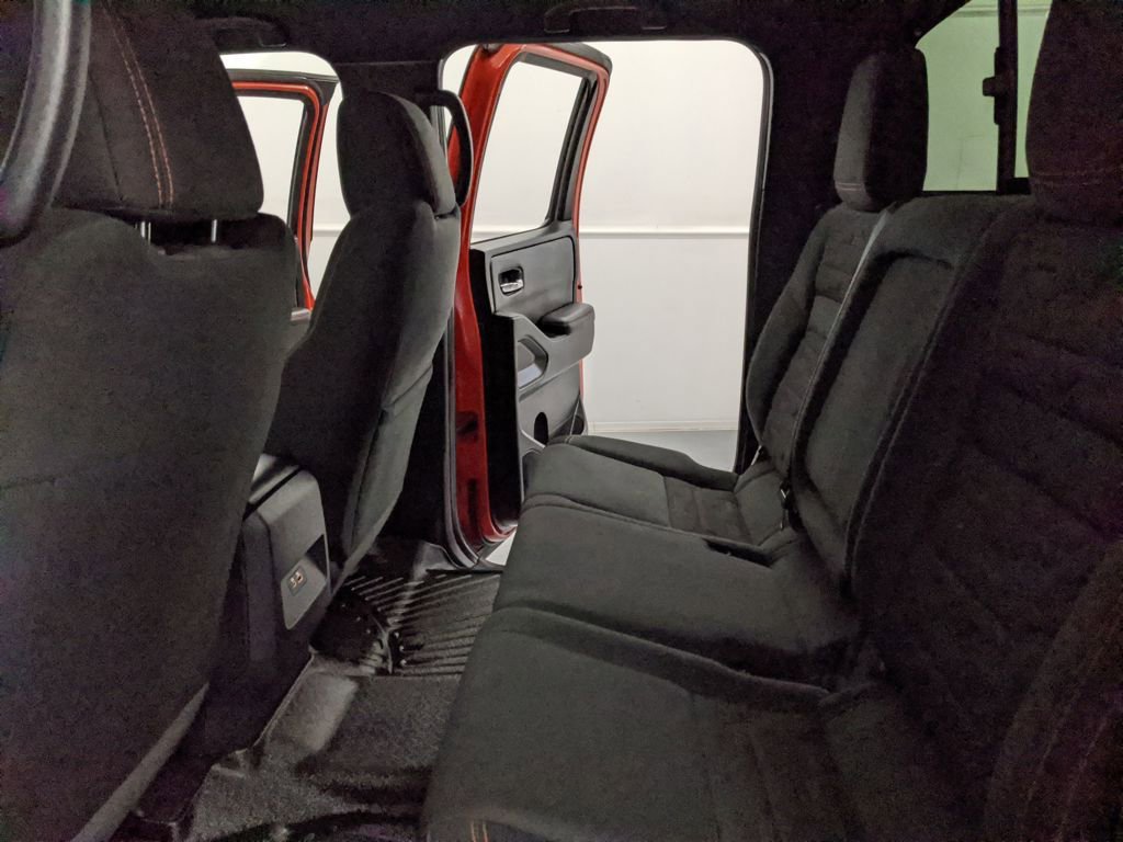 Used 2025 Nissan Frontier PRO-4X AWD/4WD image 19