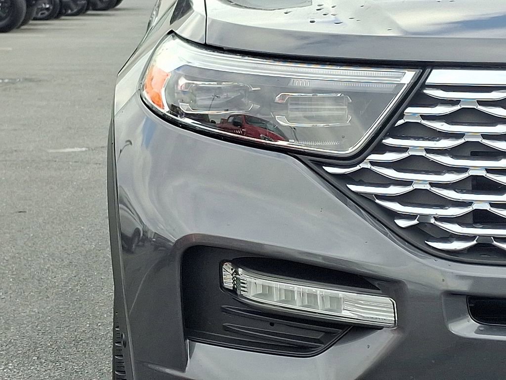 Certified 2020 Ford Explorer Platinum w/ Premium Technology Package image 9