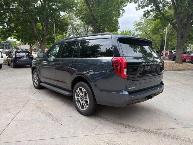 Certified 2025 Ford Expedition Active AWD/4WD image 4