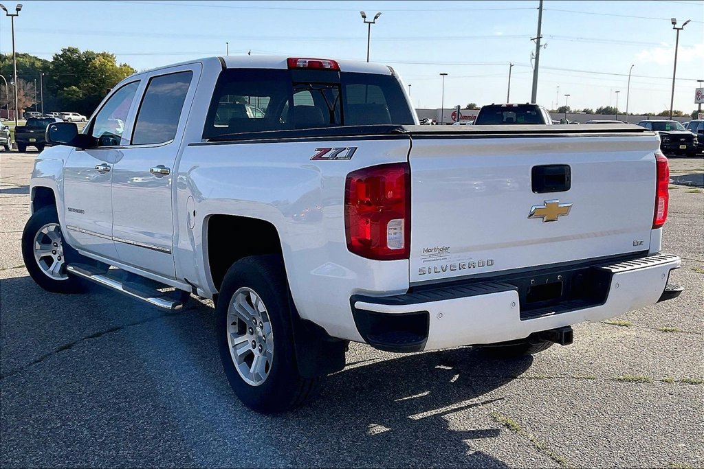 Used 2018 Chevrolet Silverado 1500 LTZ Z71 w/ LTZ Plus Package AWD/4WD image 3