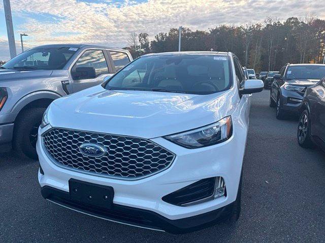 Certified 2023 Ford Edge SEL w/ Convenience Package AWD/4WD image 4