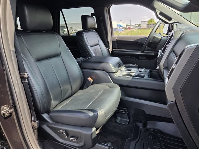 Certified 2019 Ford Expedition XLT w/ Equipment Group 202A RWD image 16