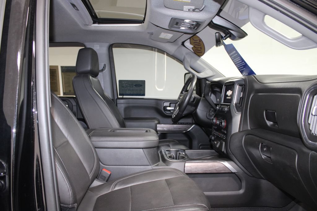 Used 2020 Chevrolet Silverado 3500 LTZ AWD/4WD image 30
