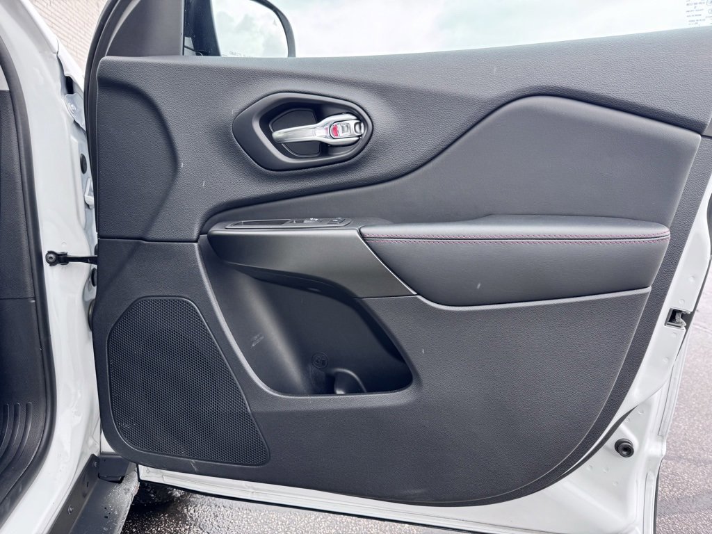 Used 2022 Jeep Cherokee Trailhawk w/ Sound & Nav Group image 25